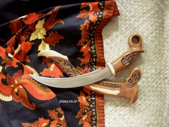 Toko Pisau Online Koleksi Senjata Tradisional Indonesia 